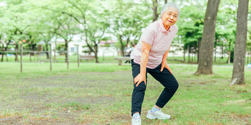 座位・立位別にできる転倒予防体操|筋力・ストレッチ・バランス強化